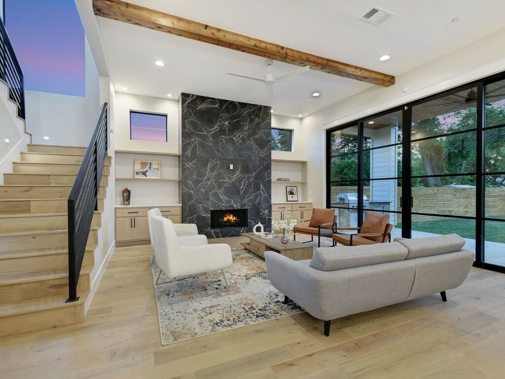 1909 W 40th Street  Austin TX 78731 photo