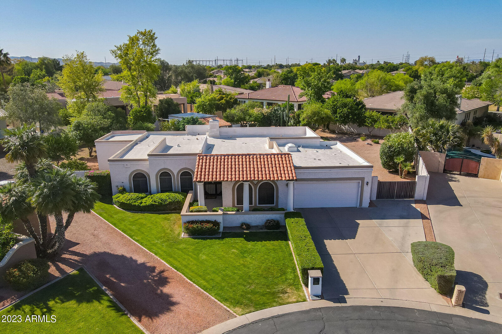 Property Photo: 7902 S McAllister Avenue AZ 85284