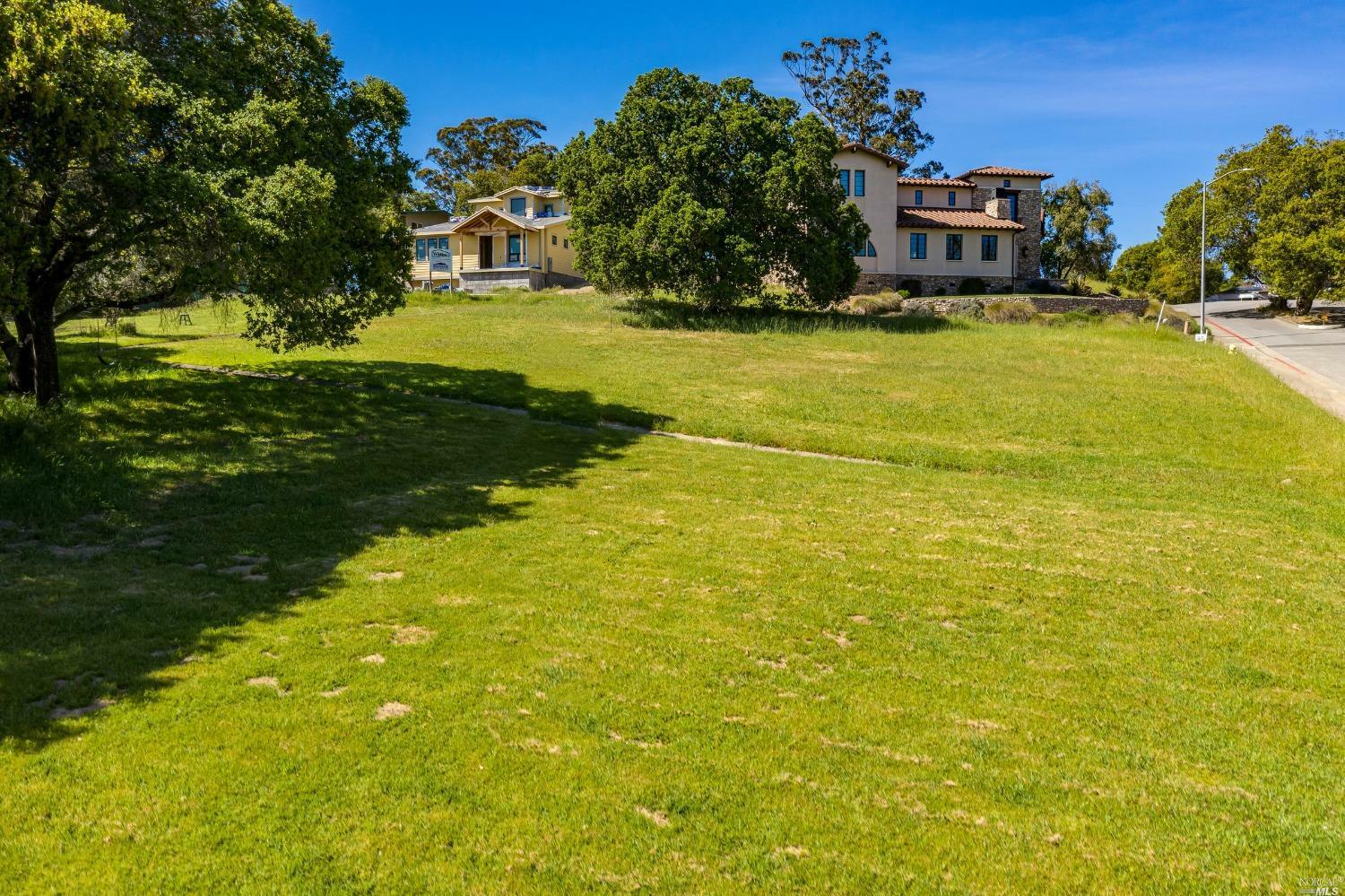 Property Photo: 160 Grant Court CA 94952