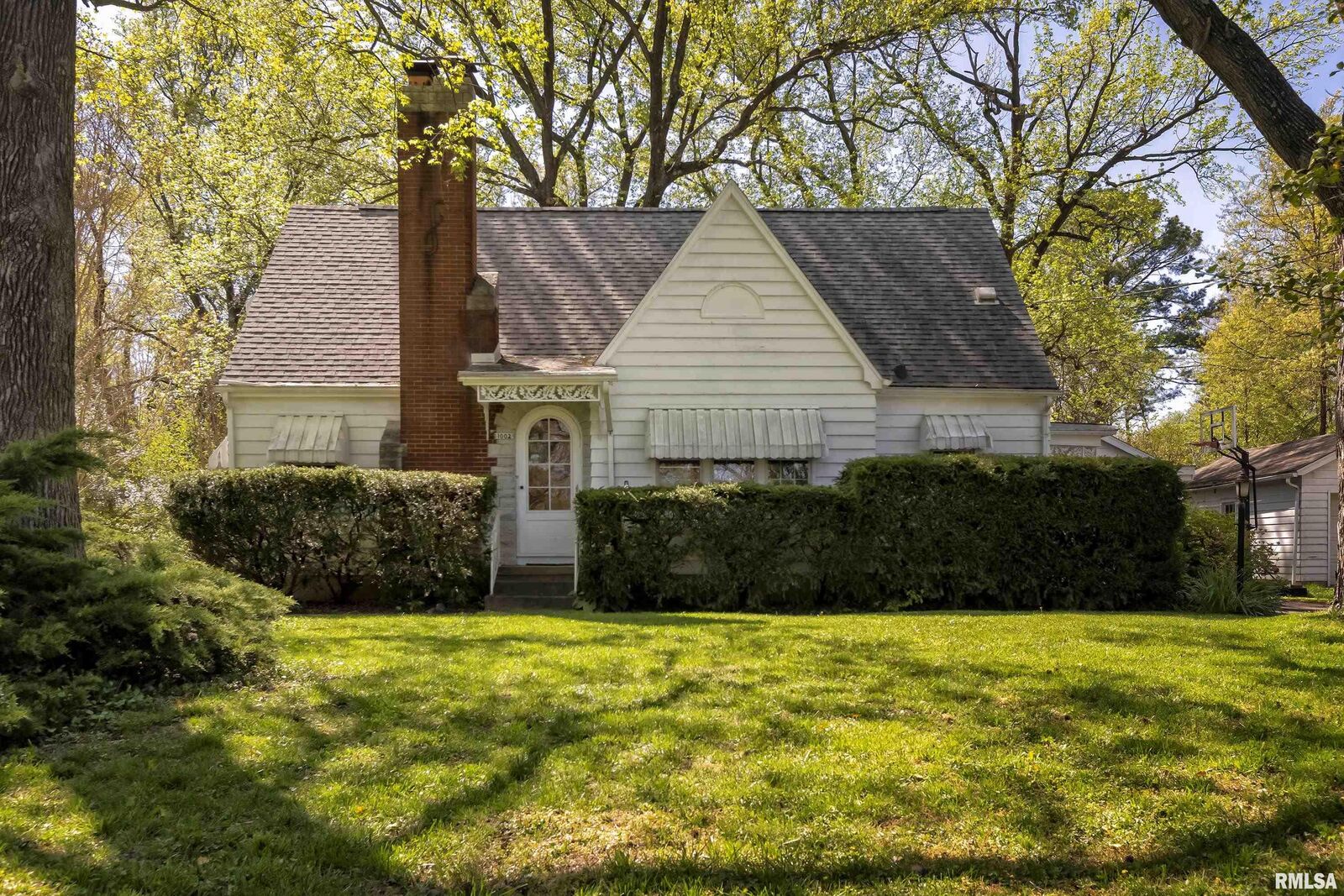 Photo de la propriété: 1002 S Oakland Street IL 62901