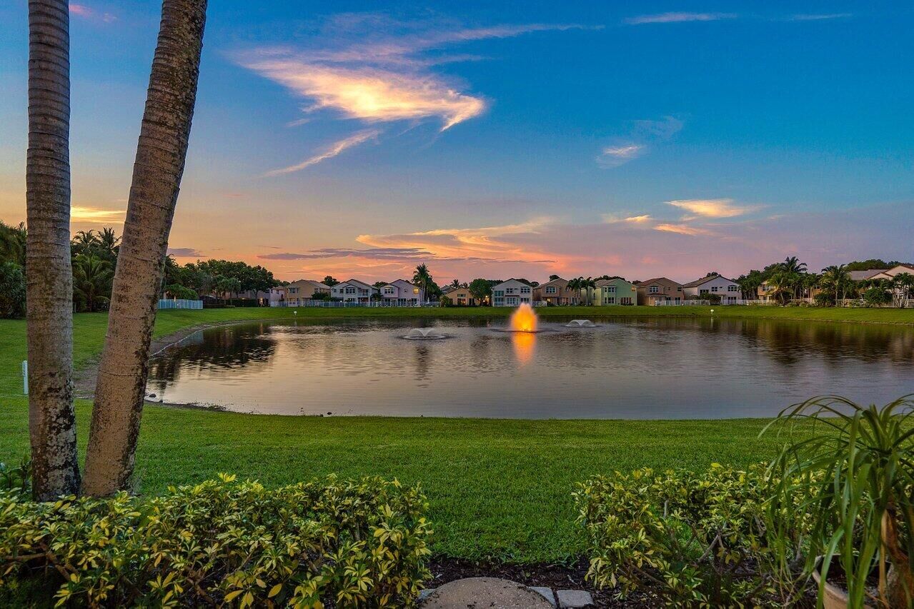 Property Photo:  4803 Modern Drive  FL 33445 