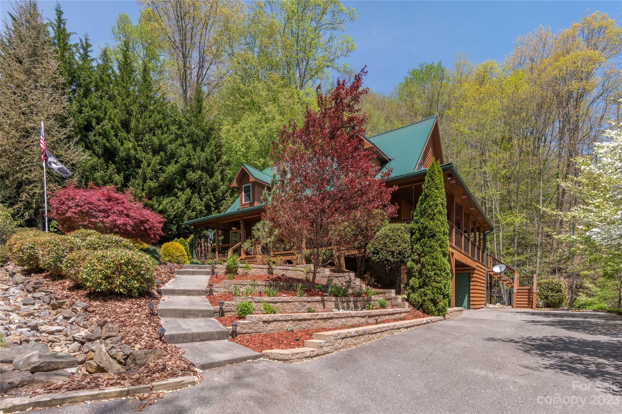 Property Photo: 612 Brannon Forest Drive NC 28785