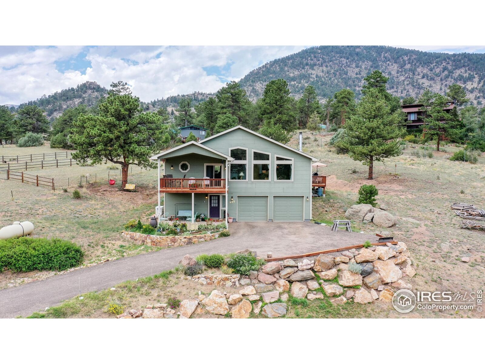Property Photo:  995 Kiowa Rd  CO 80540 