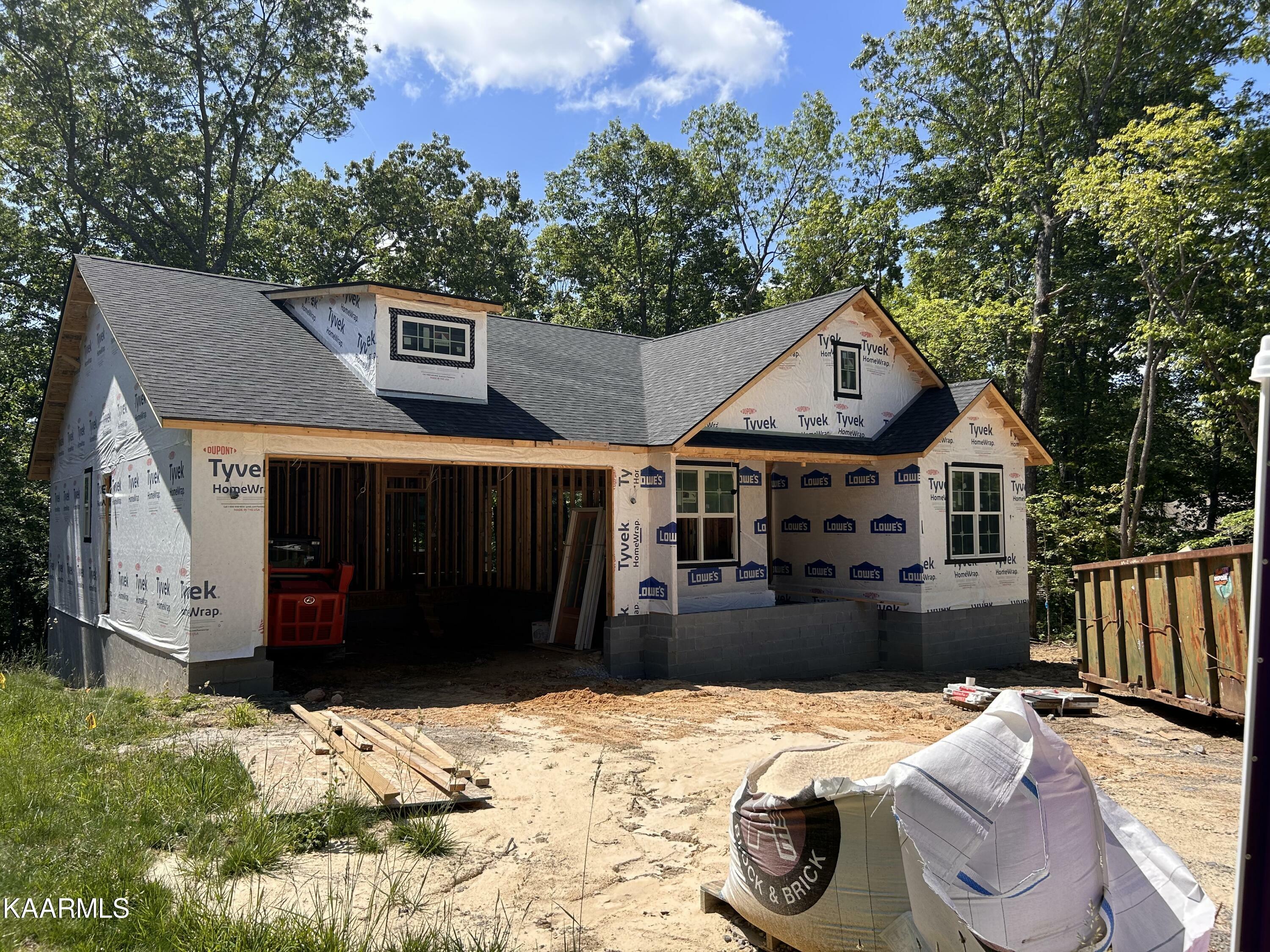 Property Photo: 135 Exeter Drive TN 38558
