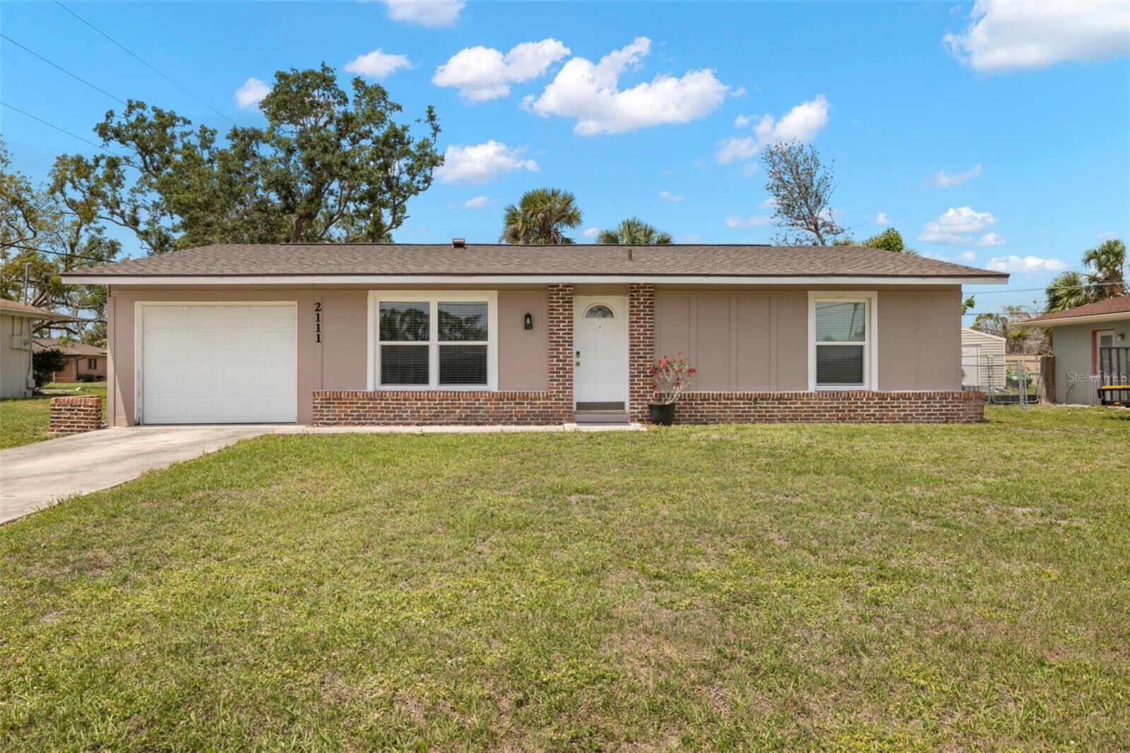 Property Photo:  2111 Pellam Boulevard  FL 33948 
