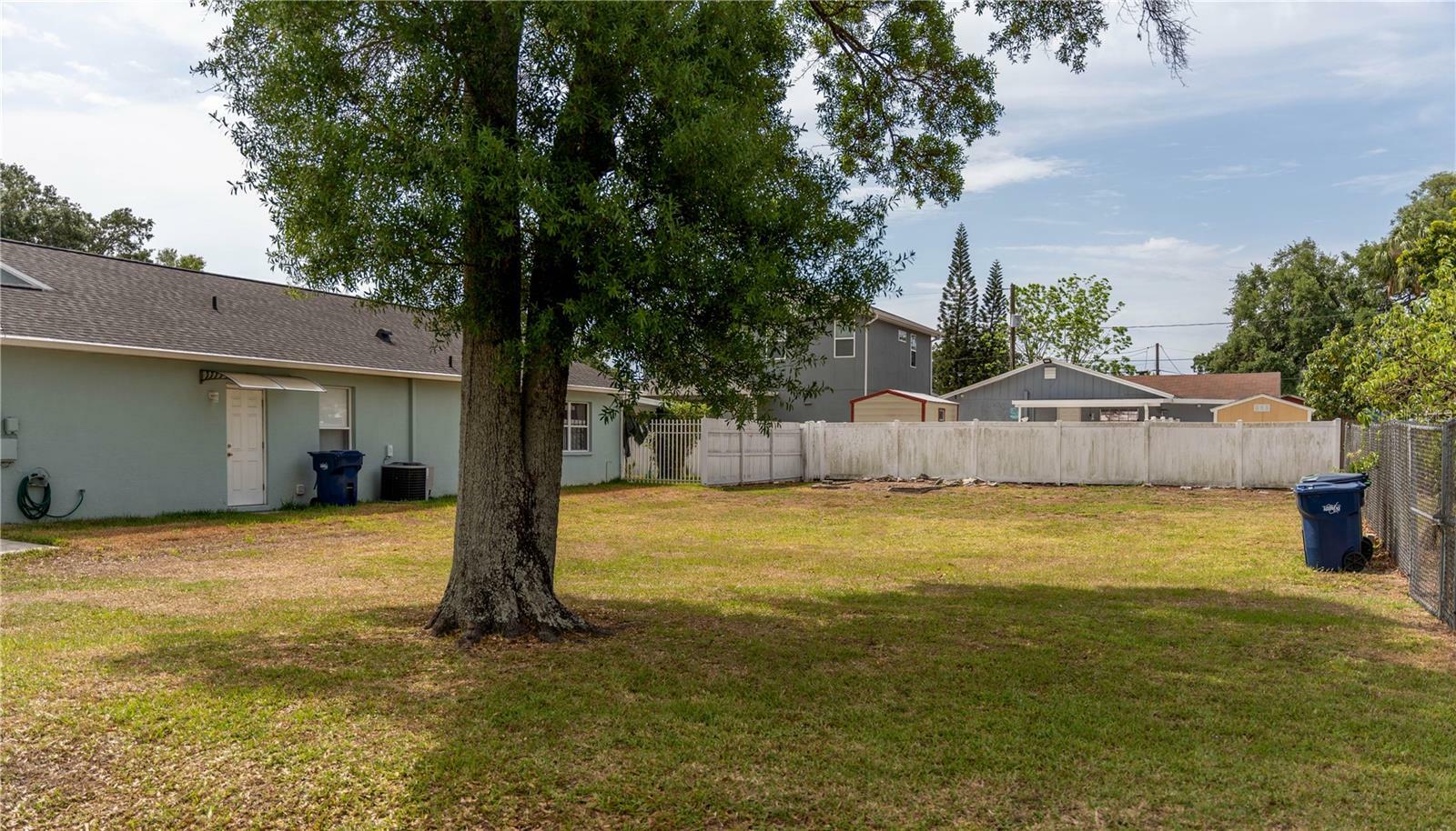 Property Photo:  3020 W Frierson Avenue  FL 33614 