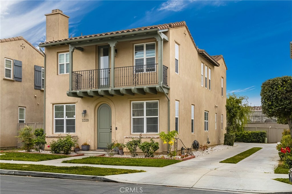 2320 W Canopy Lane  Anaheim CA 92801 photo