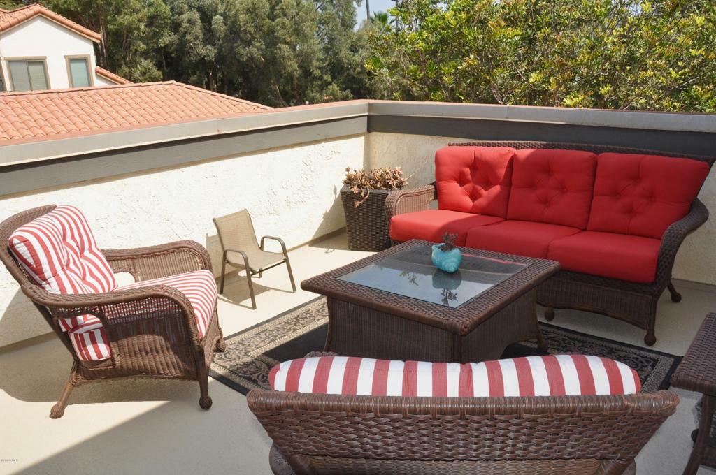 Property Photo:  2325 Martinique Lane  CA 93035 