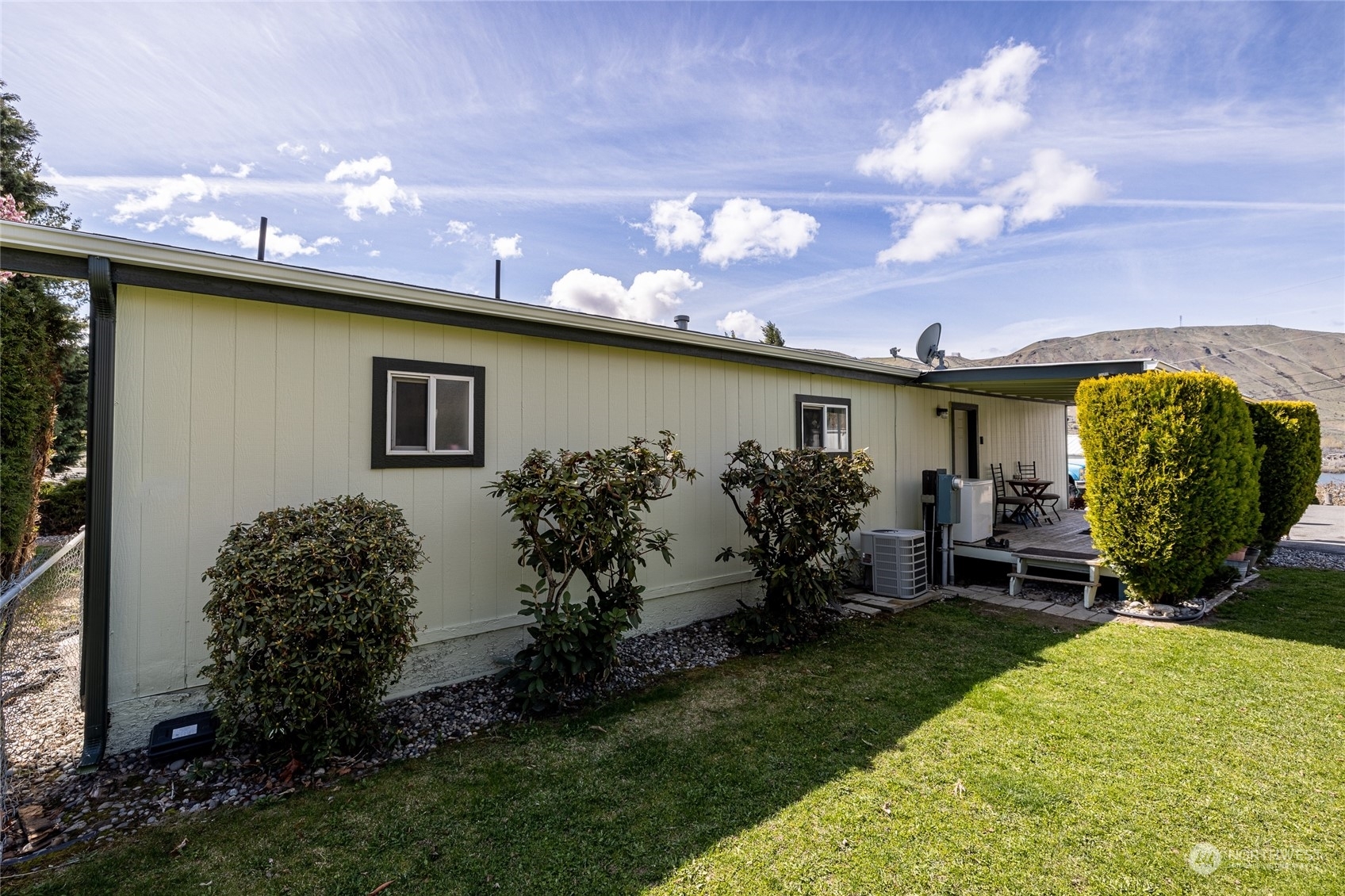 Property Photo:  1031 S Lyle Avenue  WA 98802 