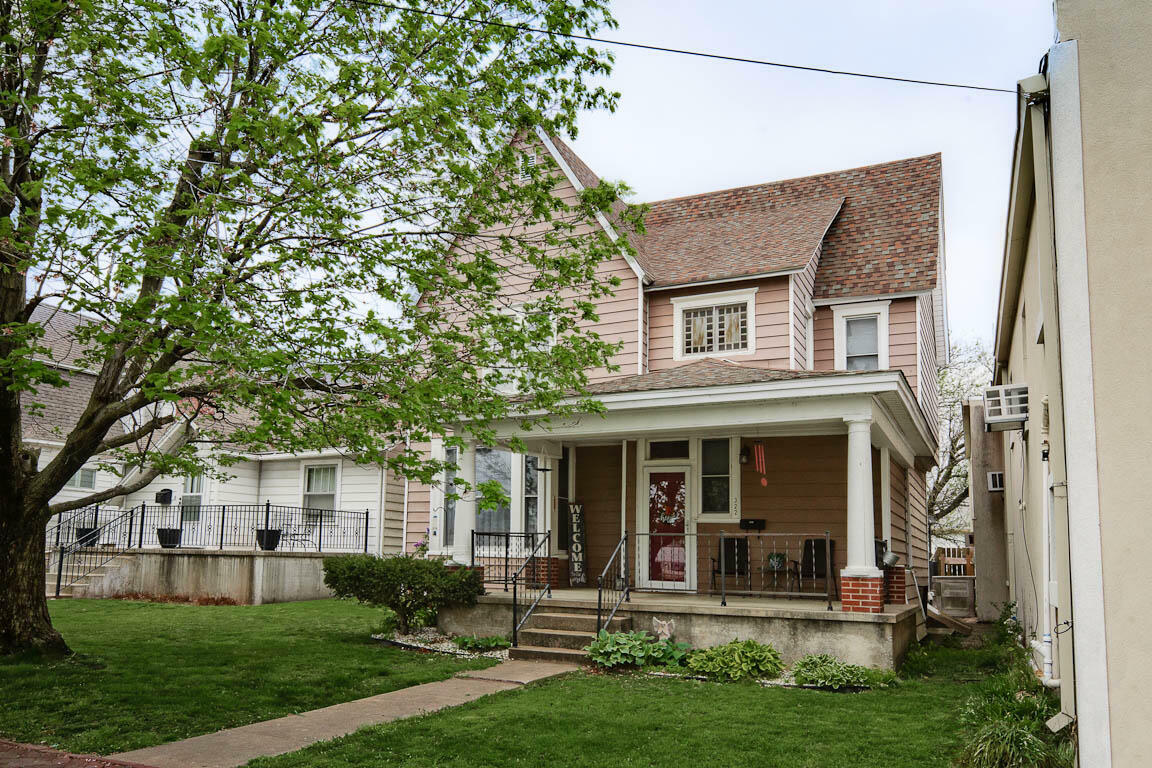 Property Photo:  322 N Wood Street  MO 64850 