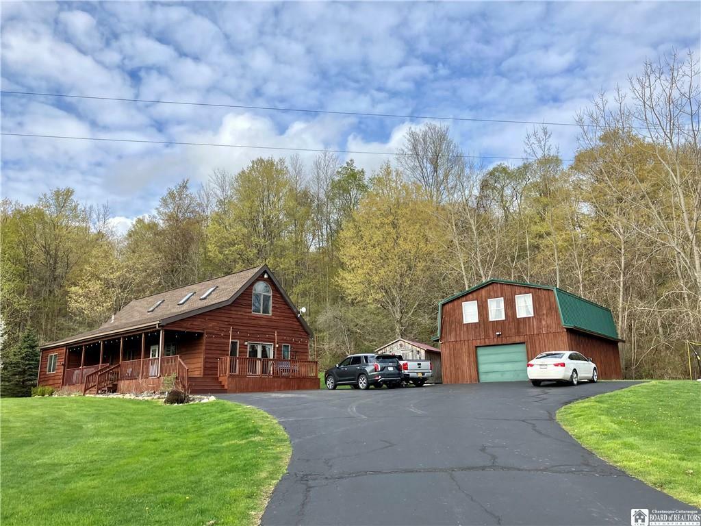 Property Photo: 1550 Route 83 NY 14062