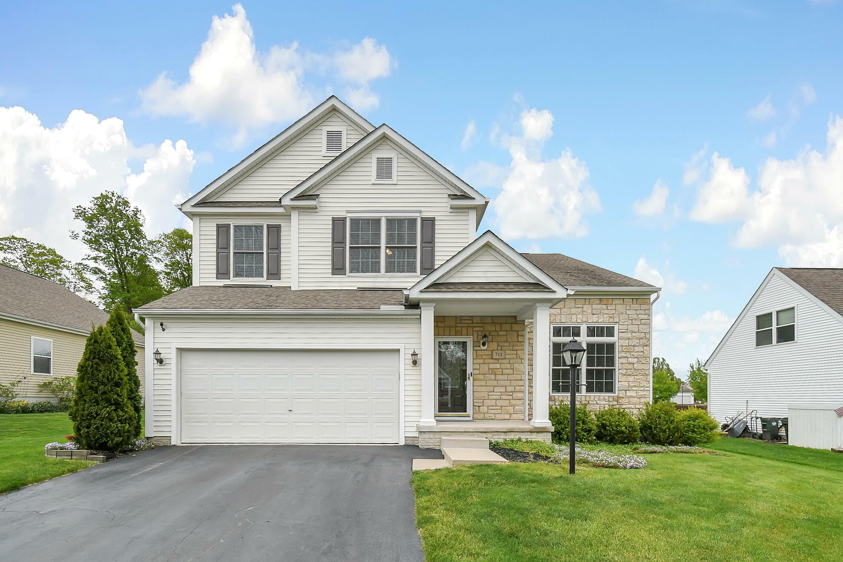 Property Photo: 713 Brevard Circle OH 43147