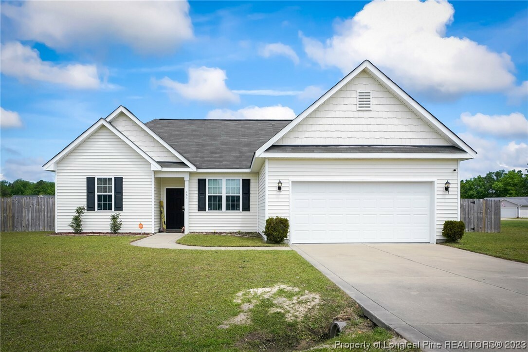 Property Photo: 163 Sandstone Drive NC 28376