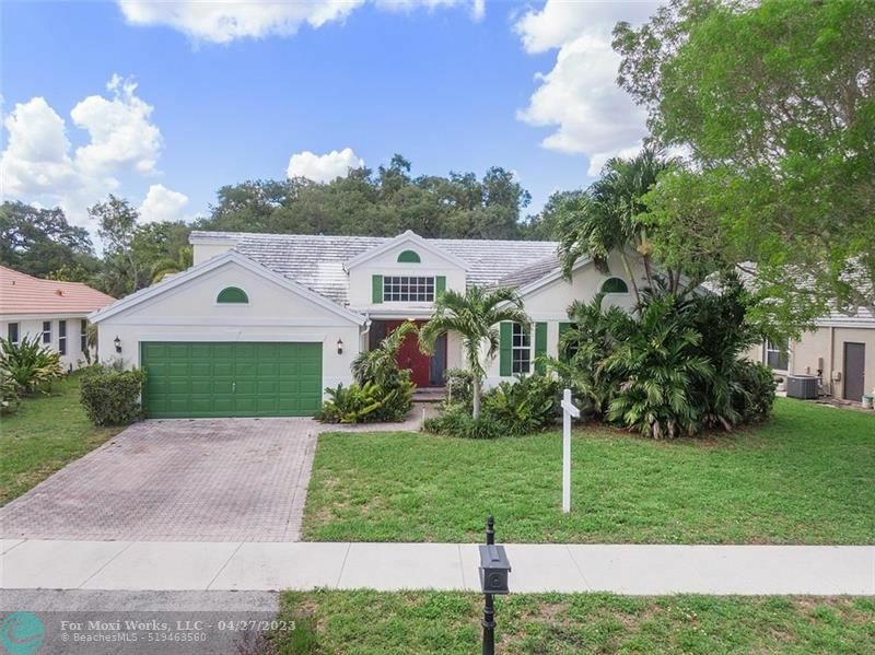 Property Photo:  9081 Southern Orchard Rd  FL 33328 