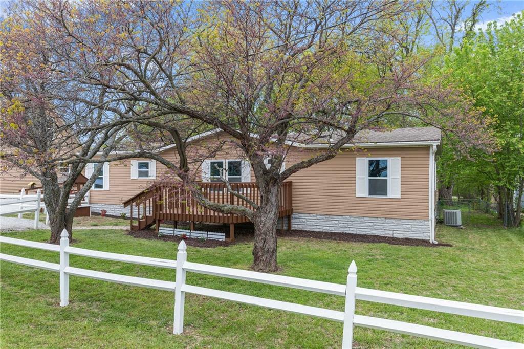 Property Photo:  61 Doepath Lane  KS 66040 