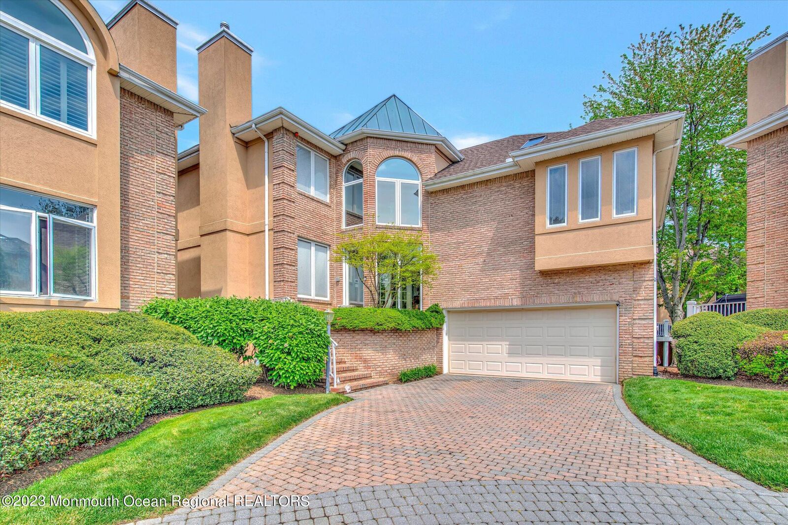 Property Photo:  198 Crystal Springs Court  NJ 07733 