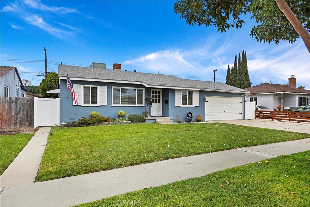 Property Photo: 437 W Southgate Avenue CA 92832