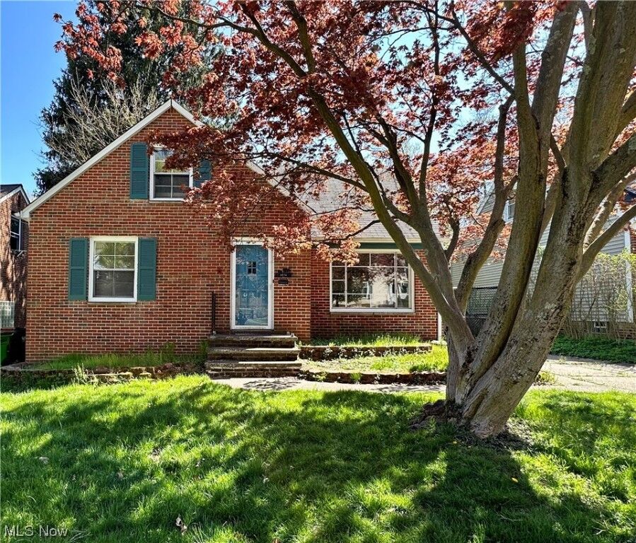 Property Photo:  4534 E Berwald Road  OH 44121 