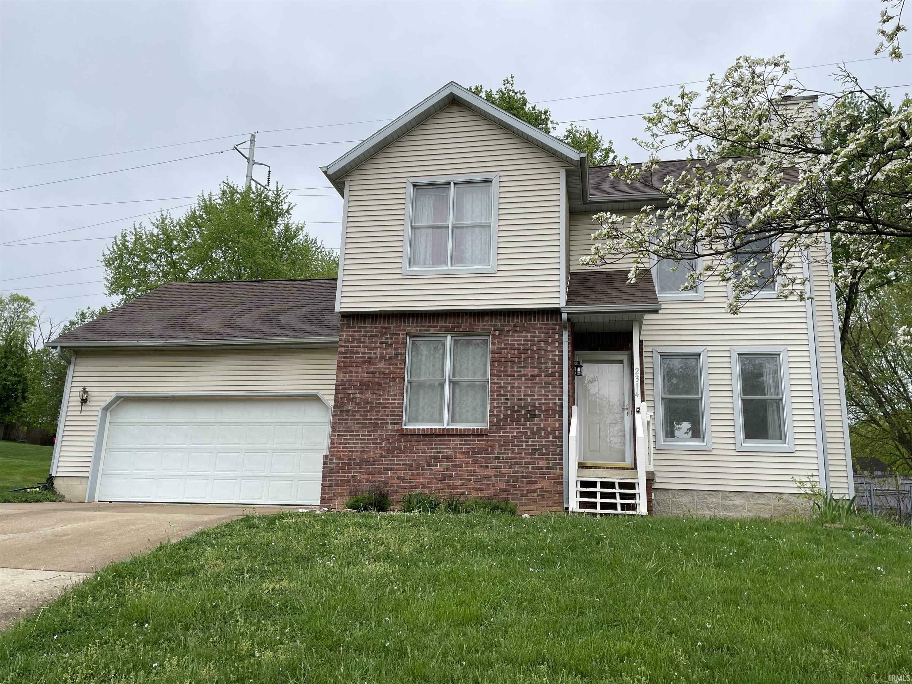 Property Photo:  2314 S Boulder Court  IN 47403 