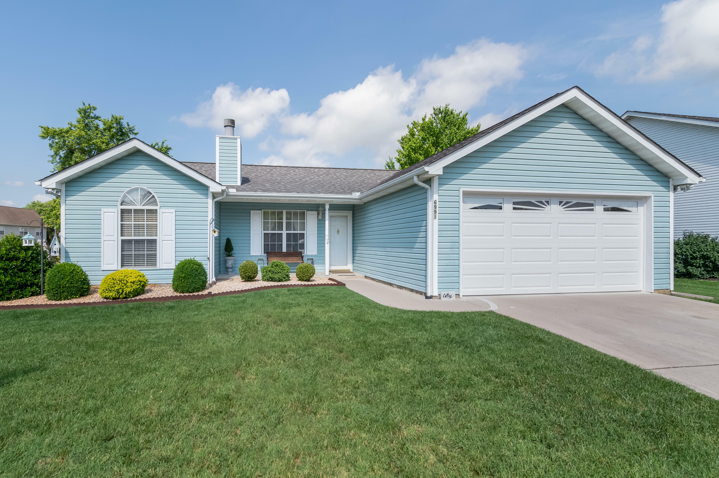 Property Photo:  6991 Yellow Oak Lane  TN 37931 