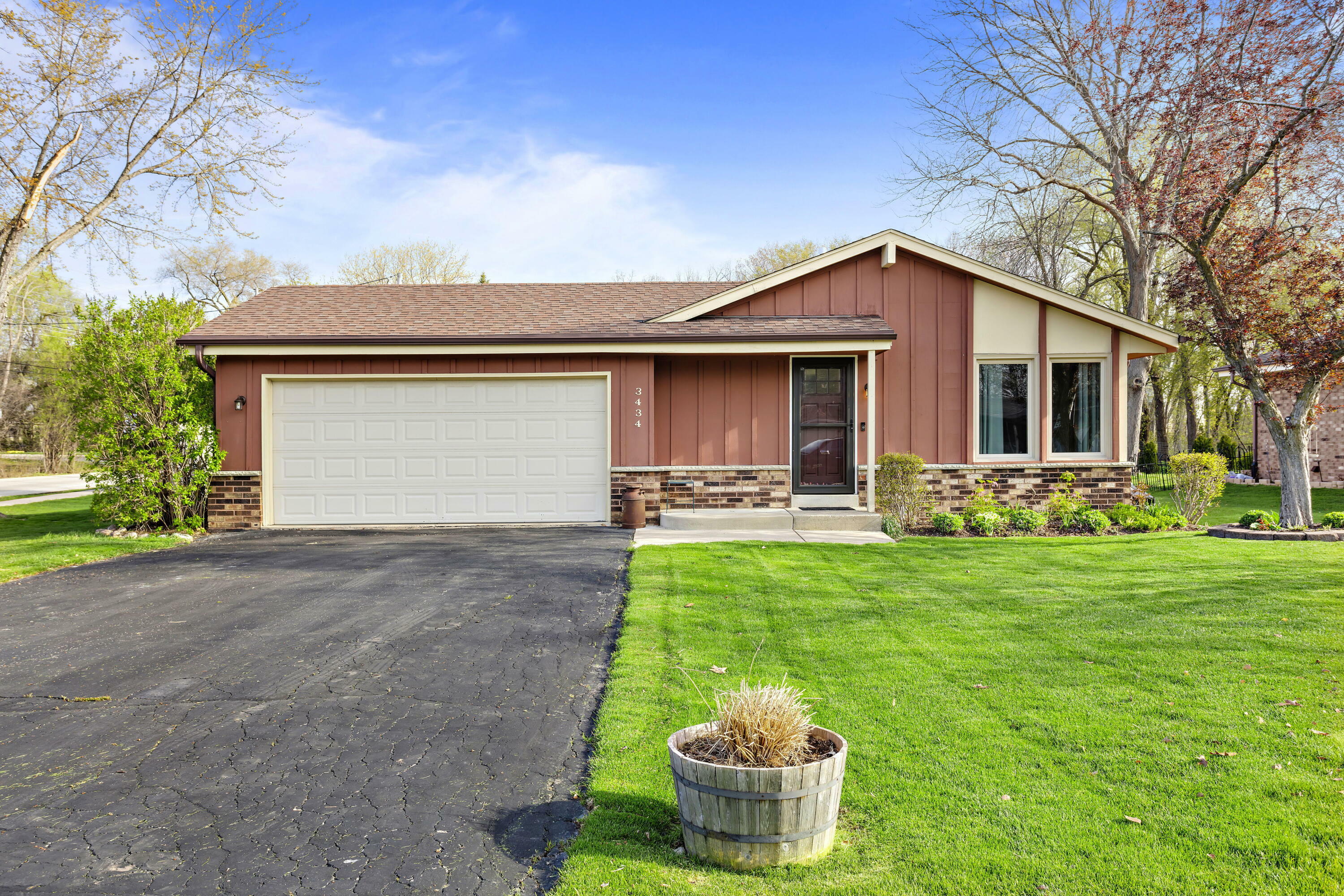Property Photo: 3434 W Cold Spring Rd WI 53221