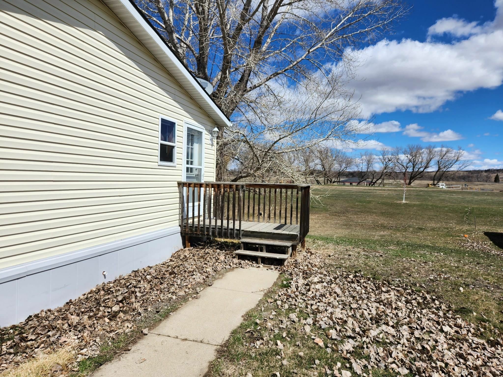 Property Photo: 23 Kittelson SE ND 58722