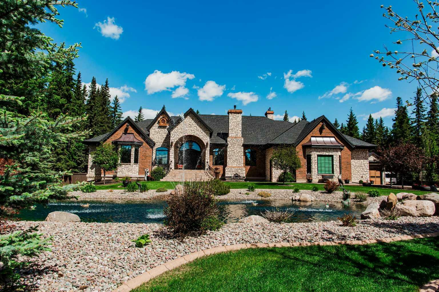 Property Photo: 8102 Willow Grove Way AB T8W 0H3