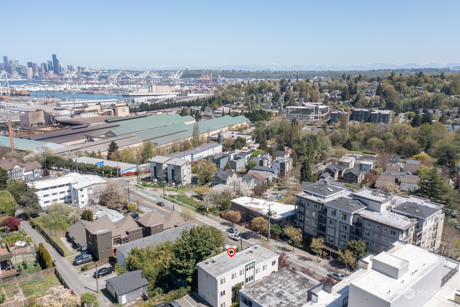 Property Photo: 3040 SW Avalon Way WA 98126
