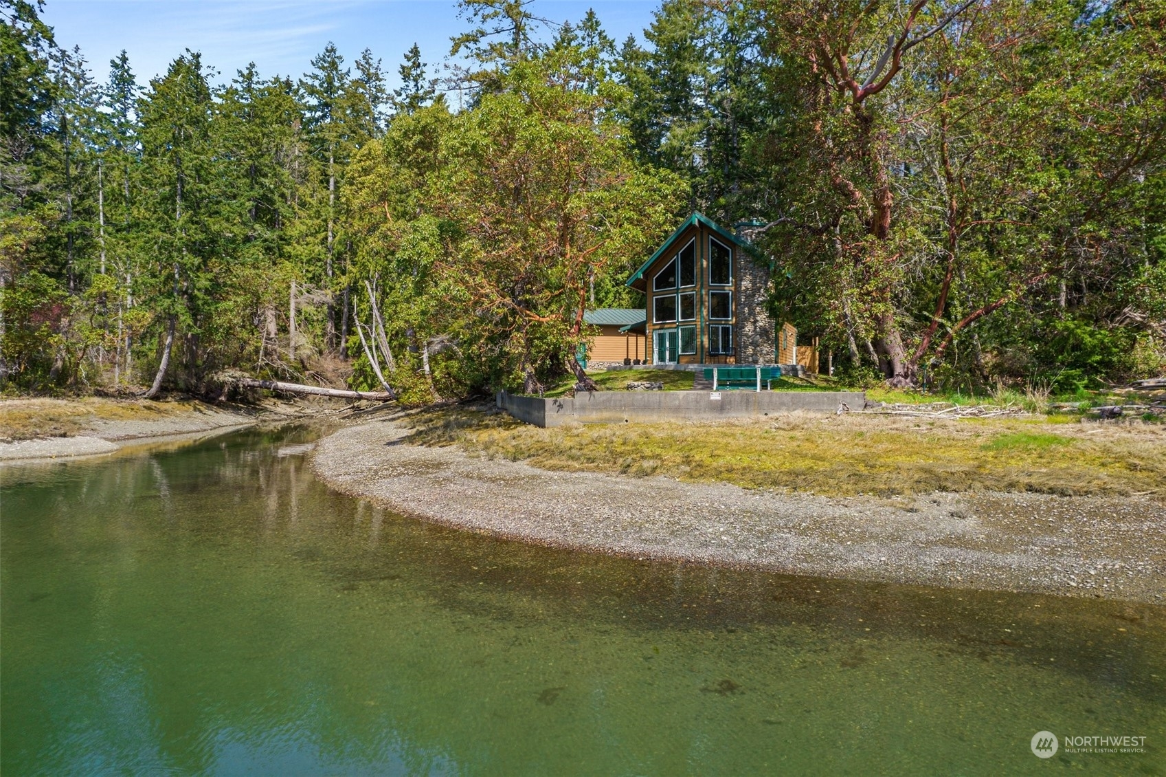 Property Photo:  1480 E South Island Drive  WA 98584 