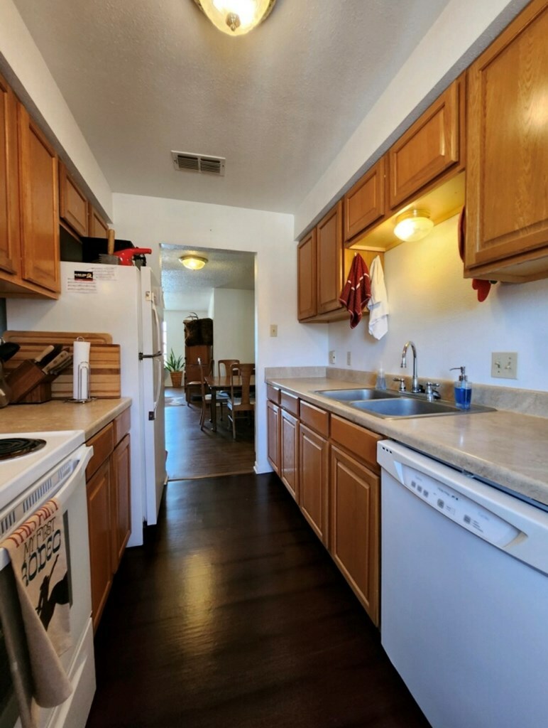 Property Photo: 509 Peterson Dr TX 78028