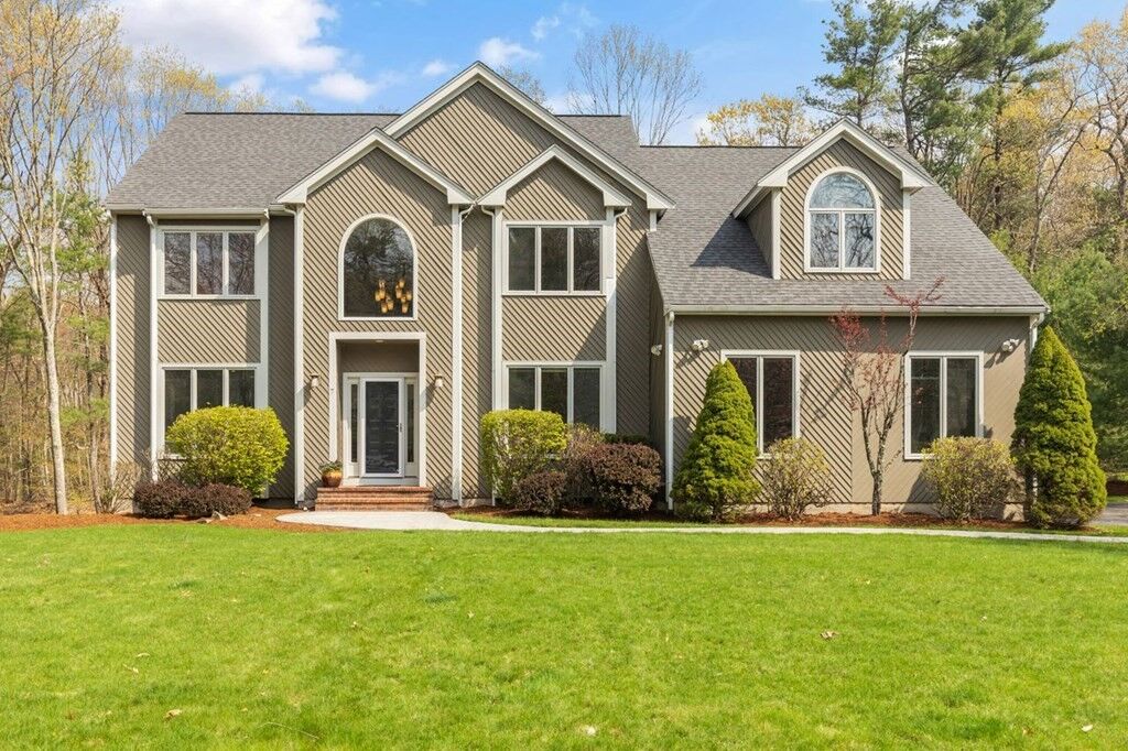 Property Photo:  7 Wadsworth Way  MA 02067 