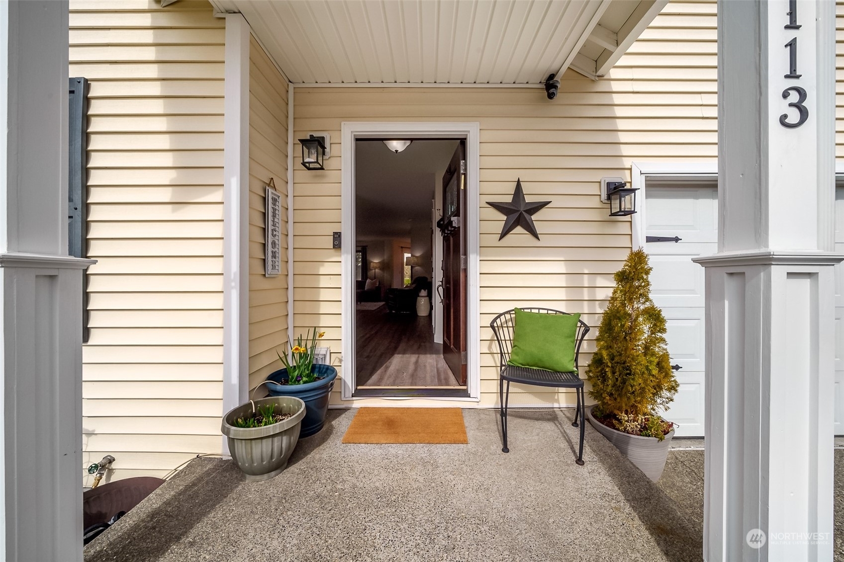 Property Photo:  12113 133rd Street E  WA 98374 