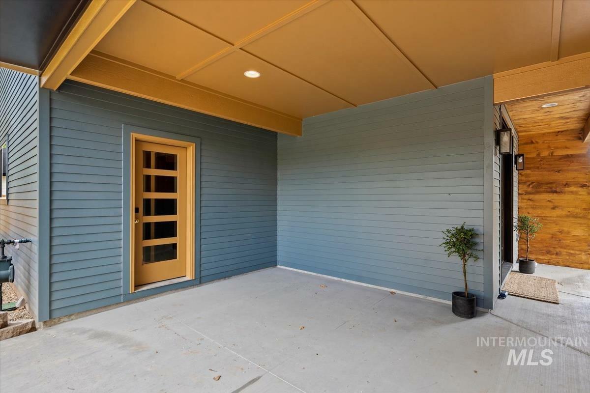 Property Photo: 2520 N Lander St ID 83703