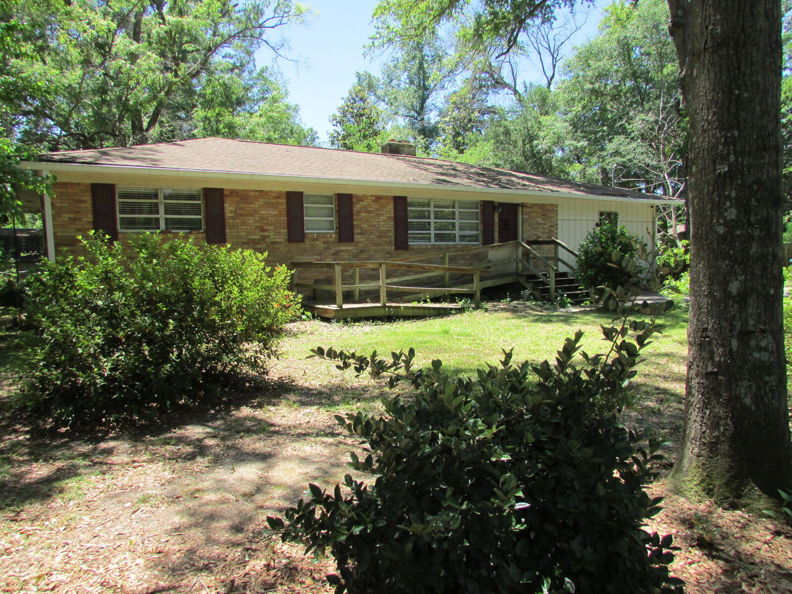 Property Photo:  106 Elm Circle  SC 29485 