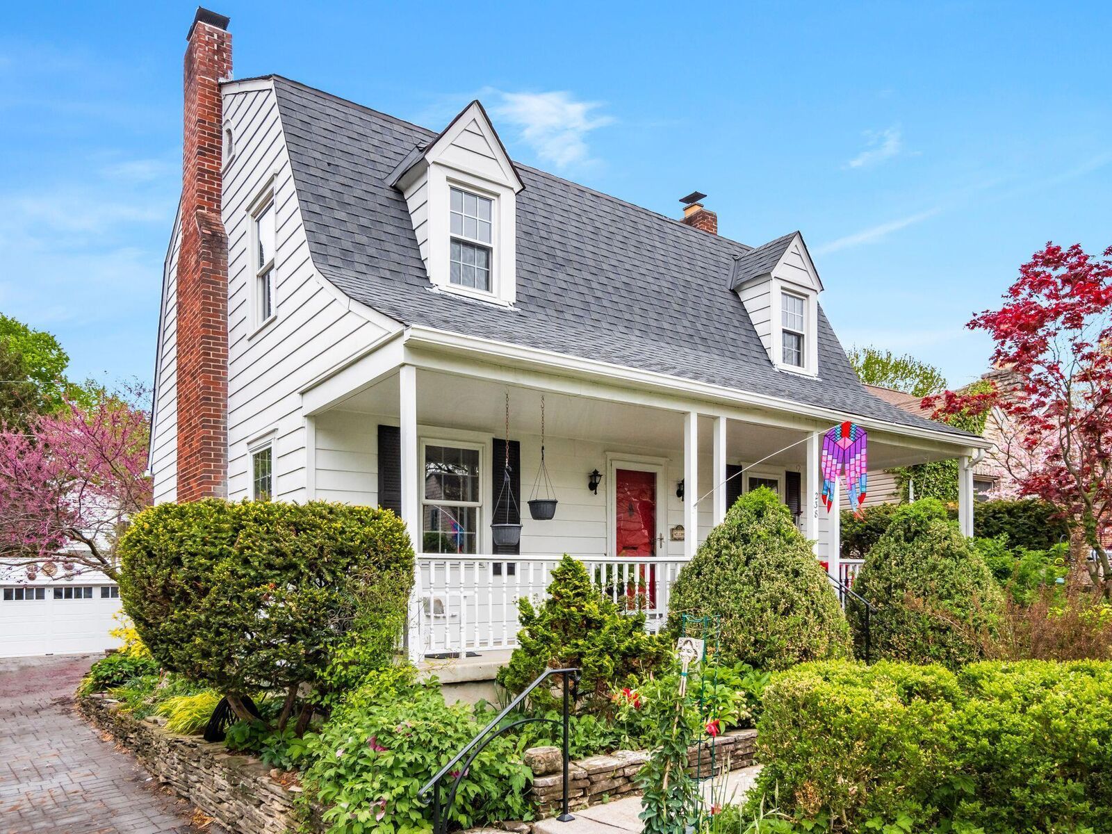Property Photo:  238 Montrose Way  OH 43214 