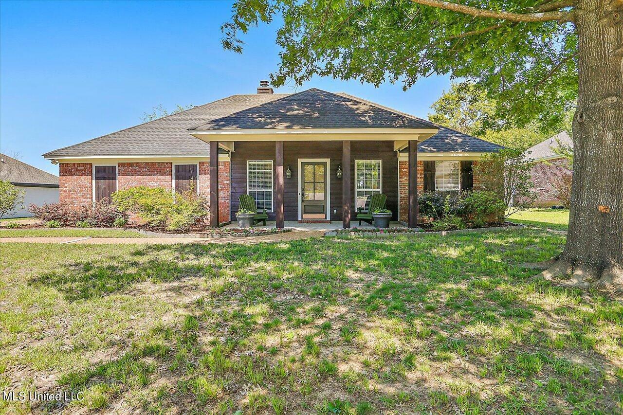 Property Photo: 122 Middlefield Drive MS 39046