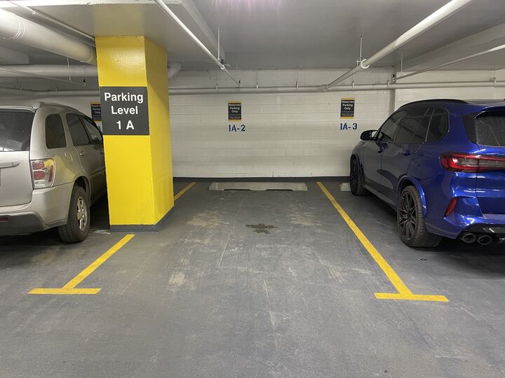 111 E Chestnut Street 1A-2  Chicago IL 60611 photo