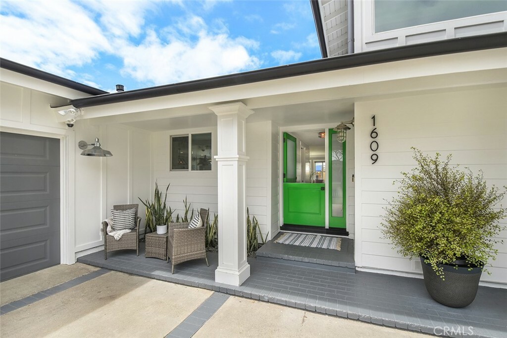 Property Photo: 1609 Ruth Lane CA 92660