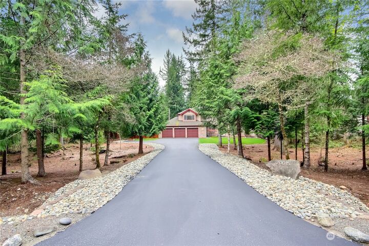 Property Photo: 20015 SE 300th Street WA 98042