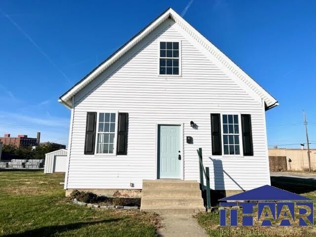 Property Photo: 42 N 11th St IN 47807