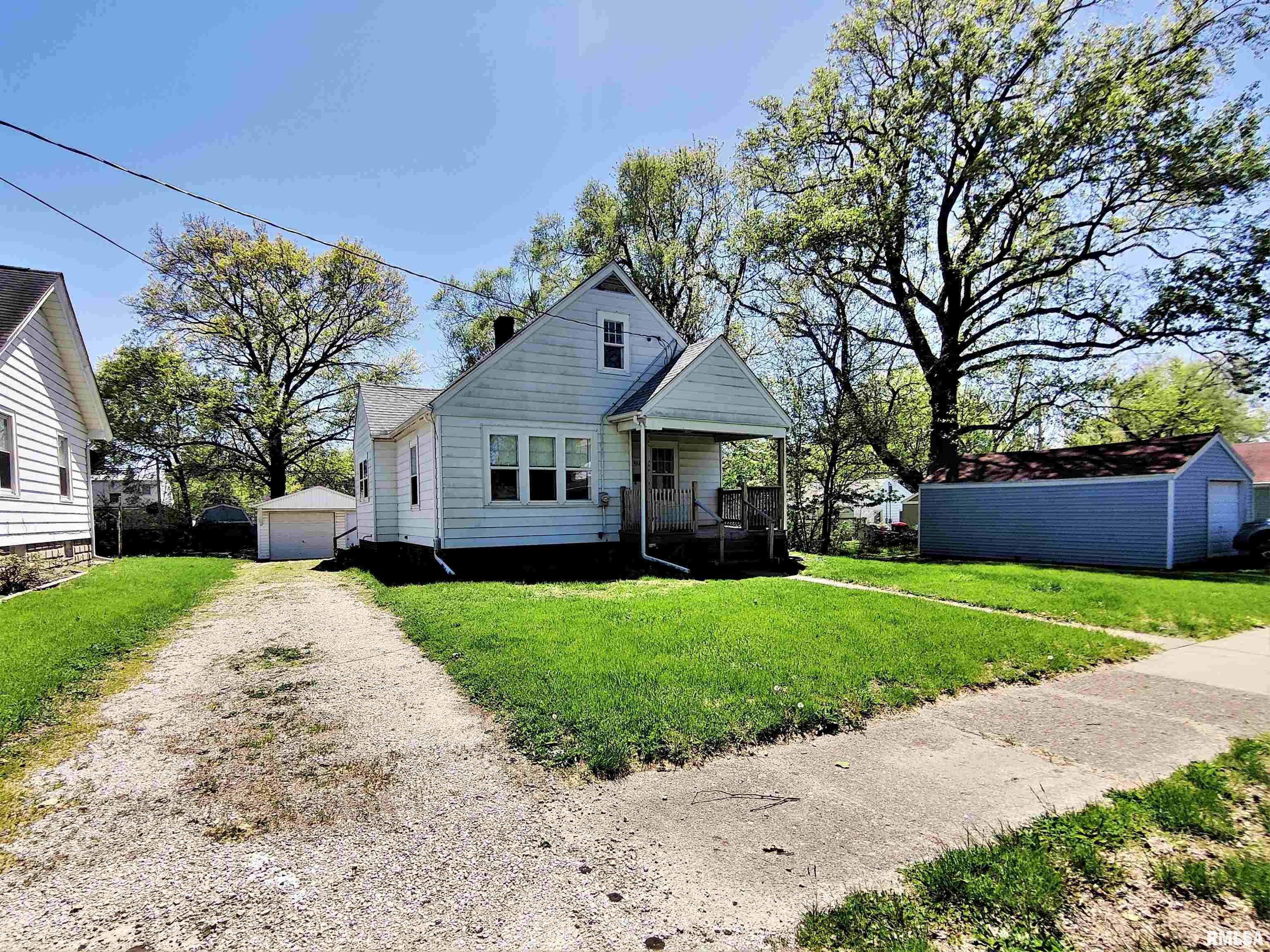 Property Photo:  412 Pasadena Avenue  IL 61603 