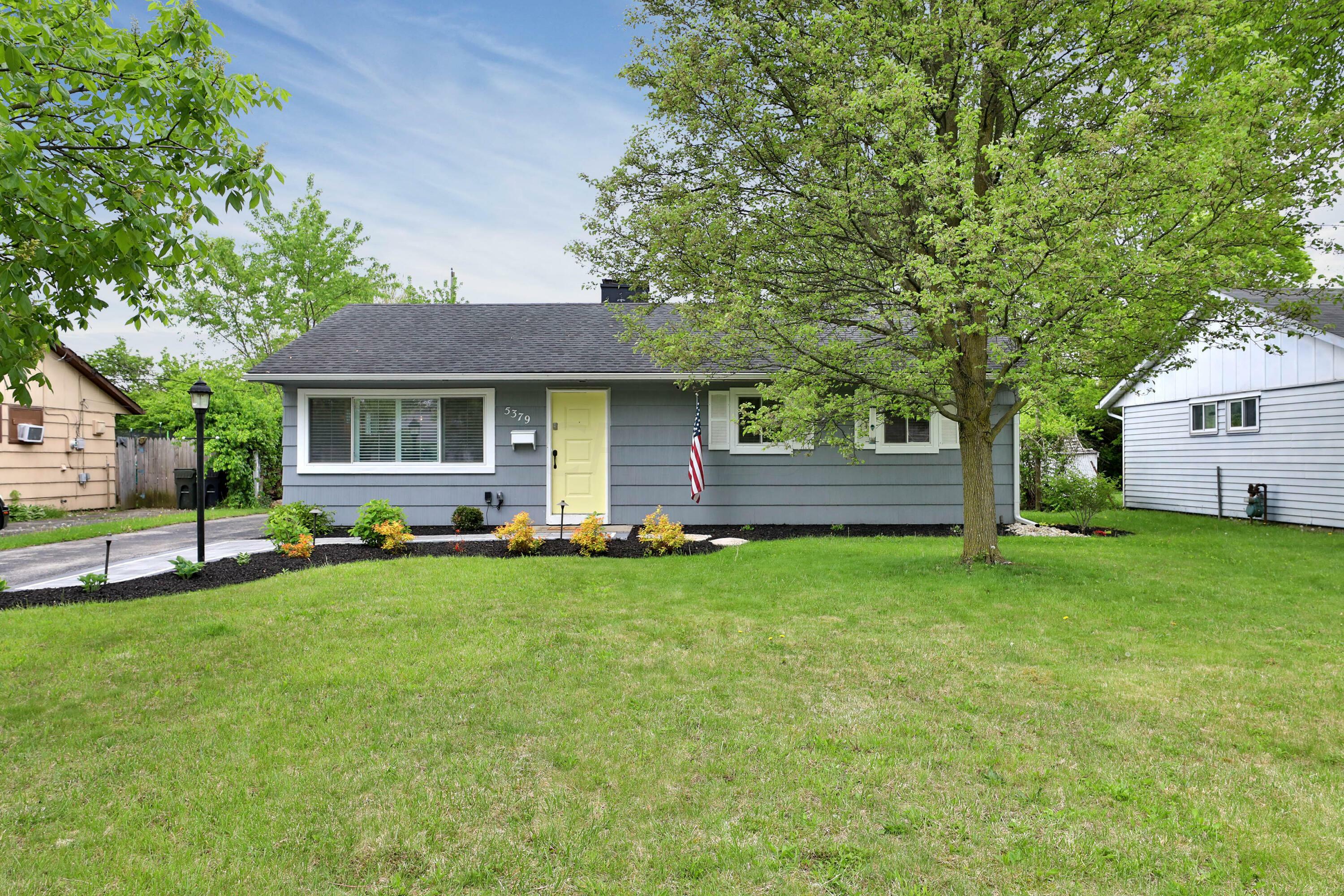 Property Photo: 5379 Crescent Drive OH 43026