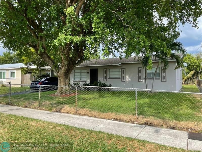 1564 NW 32nd Ave  Lauderhill FL 33311 photo