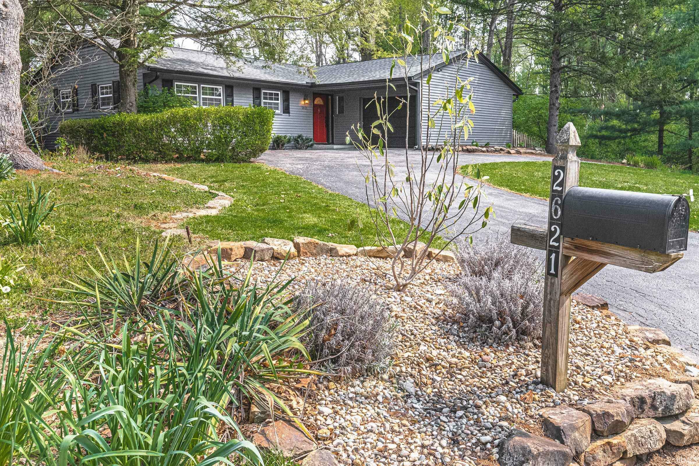 2621 Fairoaks Lane  Bloomington IN 47401 photo