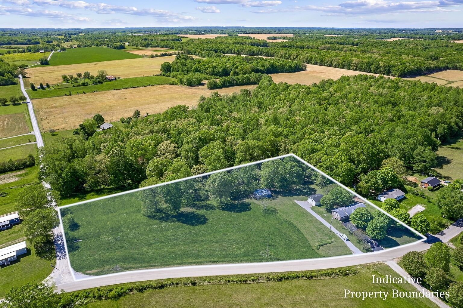 Property Photo: 2818 Blue Springs Rd TN 37166