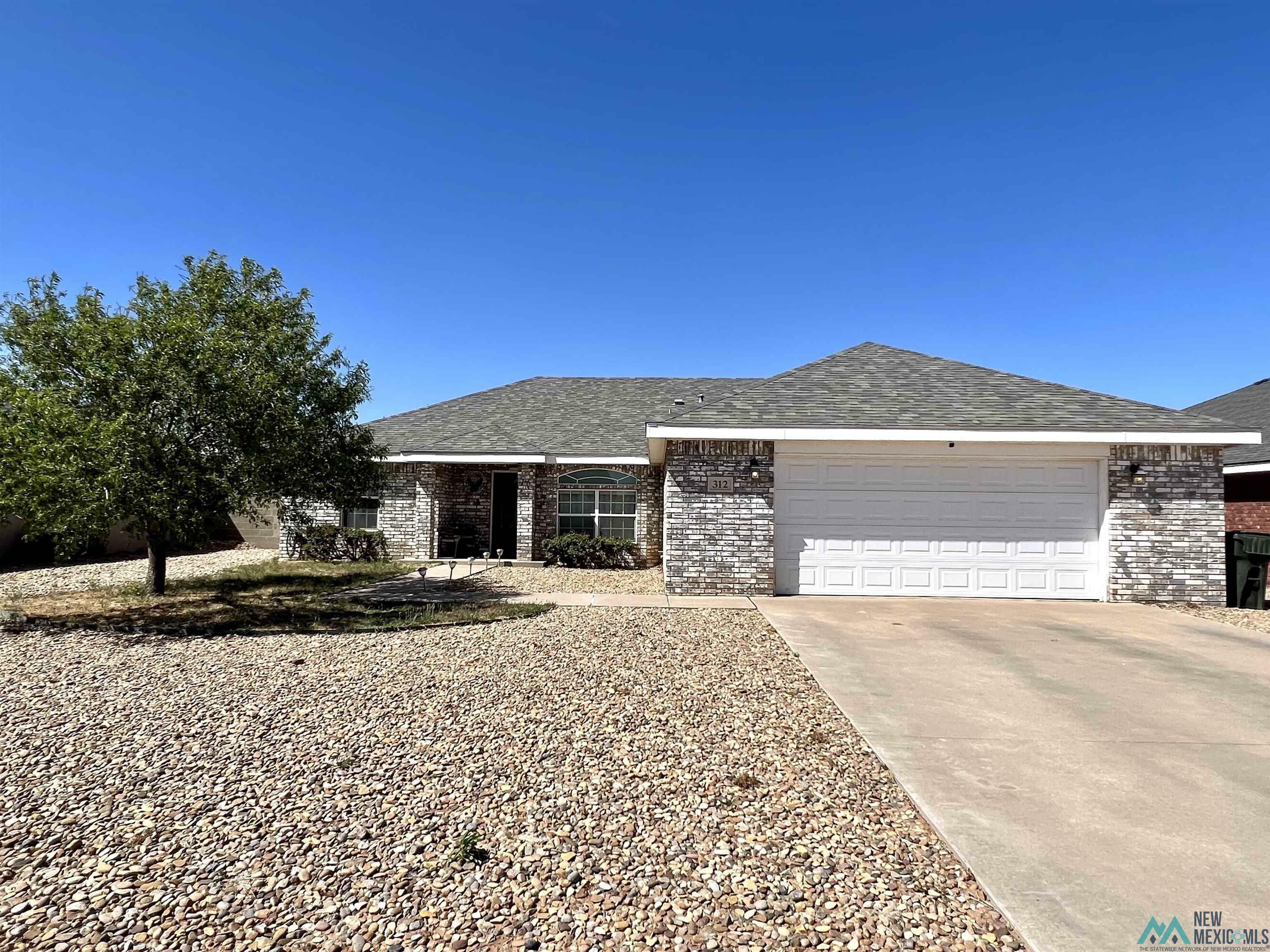 Property Photo: 312 Carmel Drive NM 88101