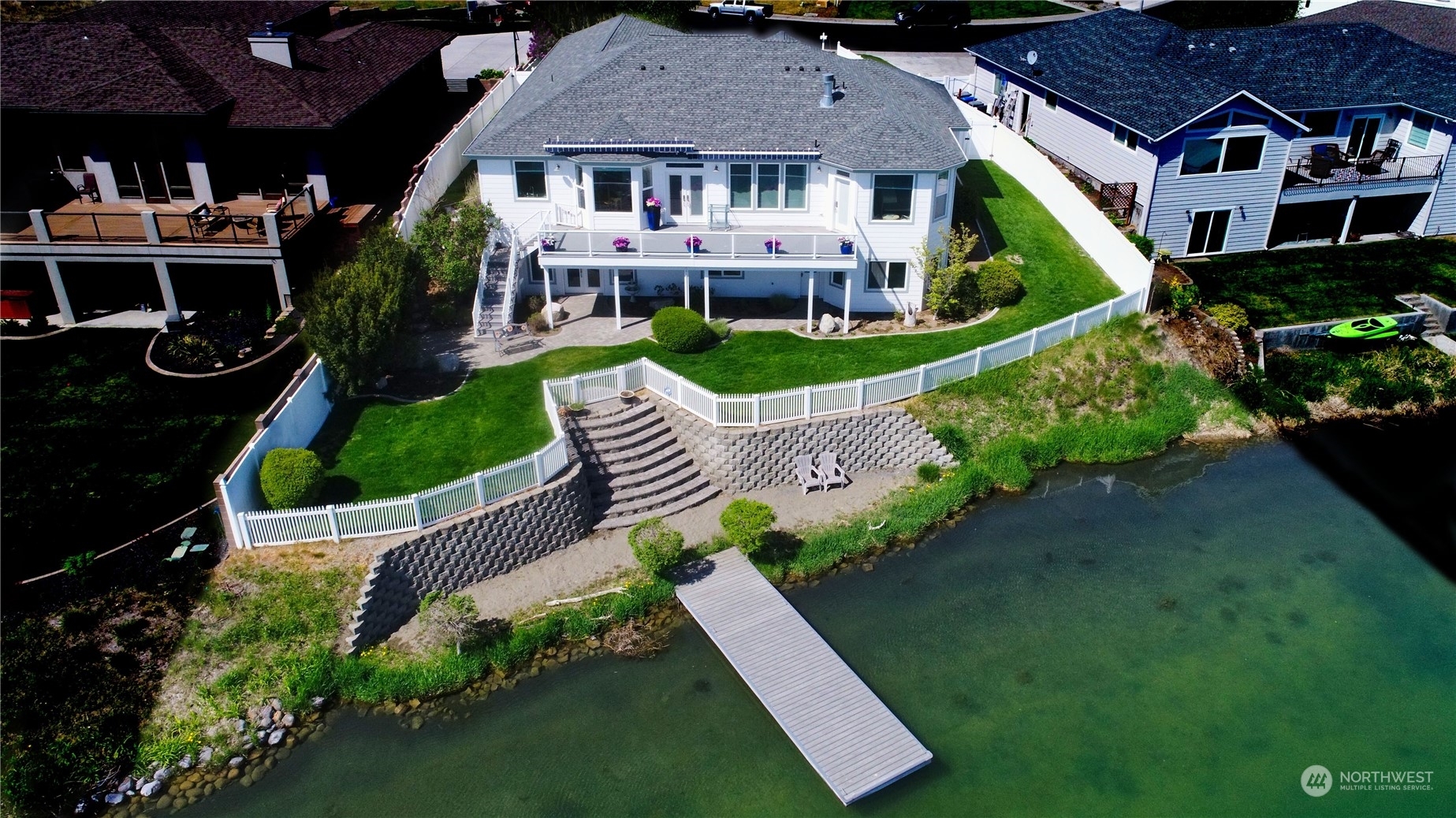 Property Photo:  4064 W Cove West Drive  WA 98837 