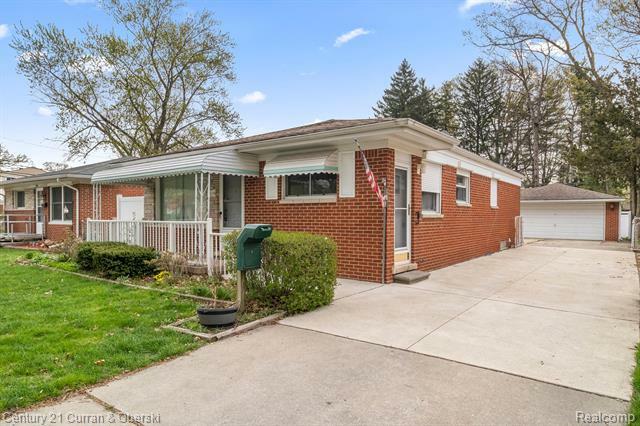 4615 Raymond Avenue  Dearborn Heights MI 48125 photo