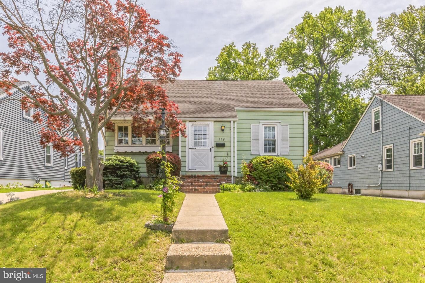 Property Photo:  528 Maple Avenue  NJ 08106 