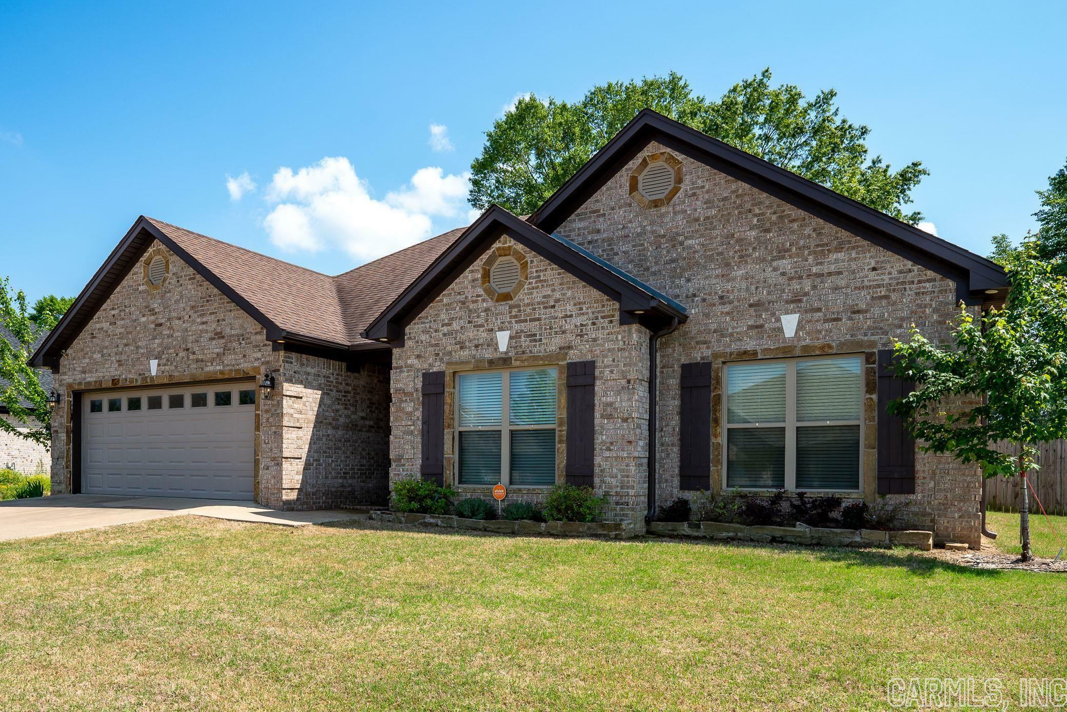 Property Photo:  26 Thoroughbred Drive  AR 72173 